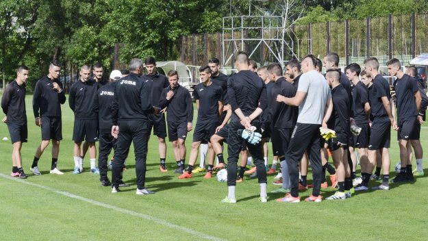 Славия ще играе с поляци, Божинов и Партизан са на пътя