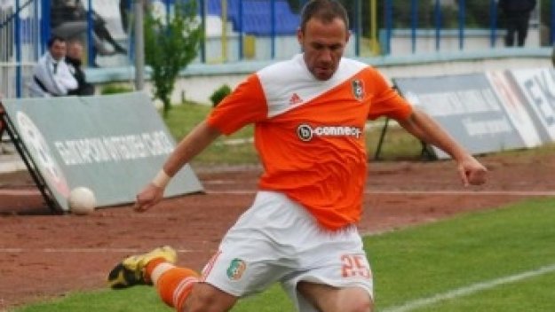 Кишишев се връща в Чарлтън
