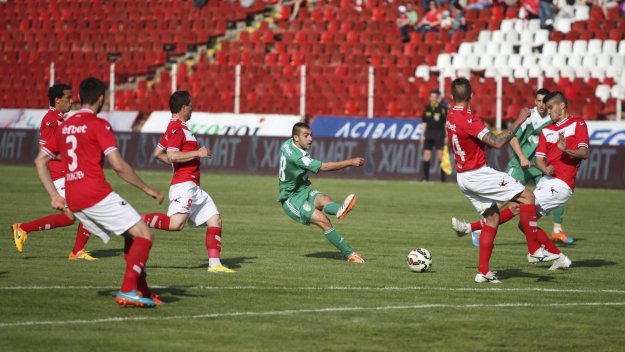 ЦСКА сложи край на мъките с 3:1 над Литекс