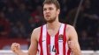 Везенков се завърна, Олимпиакос гази в Евролигата
