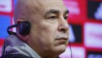 Селекционерът на Египет припадна след бой между настоящата и бившата му жена