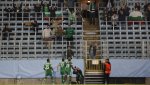 Лудогорец ще спасява треньора си днес