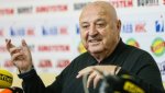 Прав ли е? Стефанов отсече: Левски продължава напред заради слависти