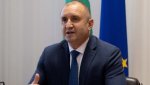 Румен Радев награждава големия шампион Иван Иванов и братовчеда на Гришо