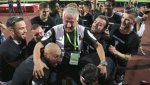Фенове изригнаха: Безгръбначна наглост! Самозабравила се мутра!