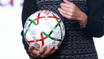 "Топка от небето"? ФИФА отрича за контакт с кабелите преди гола на Белингам