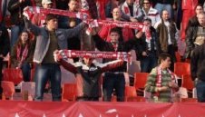 Феновете на ЦСКА събират пари за дълговете на Томов