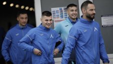 Кризата в Левски: Продължава сагата с халф на "сините"