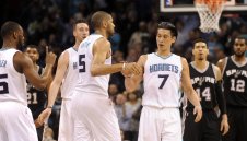 Джереми Лин потопи Сан Антонио