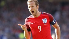 Късна лудост в Шотландия! Кейн спаси англичаните в 93-ата минута след двата кинжала на Грифитс! + ВИДЕО