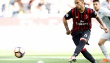 Милан набира мощ в Лига Европа с нова победа над Крайова + ВИДЕО