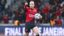 Барса вкарва Феномена II в бойна форма до януари