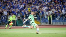 Всички от Левски започват титуляри срещу Испания?