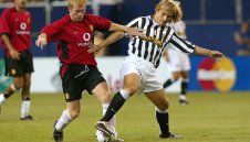 Юве – Юнайтед в груповата фаза значи финал за "бианконерите"