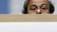 Платини: Не съм готов за стола на Блатер