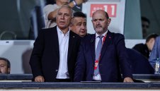 "Железен! Непобедим българин!": Стоичков с много силни думи към Насар