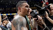 Мистерия: Усик смазал Дубоа от бой с помощта на... "селянина Иван"!