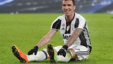 Титуляр на Юве аут за Наполи