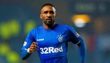 Дефо с хеттрик за Стивън Джерард