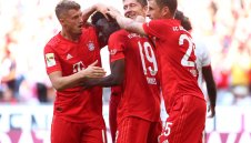 Крило на Байерн олекна с 20 000 евро заради хаос на летището