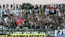 Ултрасите на Локо Пловдив отново скочиха на Общината заради Ботев