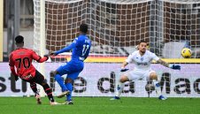 Милан се бетонира на третото място с класика срещу Емполи + ВИДЕО