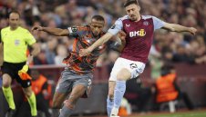 Испанци спасяват Барса от ненужно ренде?