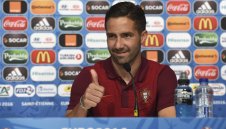 Моутиньо се завръща срещу поляците