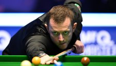 Марк Алън измъкна успех в трилър с Джон Хигинс