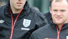 Майкъл Карик: Ще играем с плажна топка на Мондиала