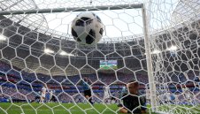 Уругвай преби 10 "братушки" и завърши на върха в група "А" + ВИДЕО