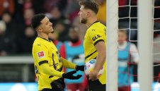 Дортмунд размаза Кьолн