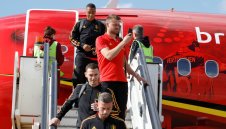 "Червените дяволи" също кацнаха на руска земя