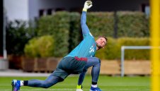 Удар за Байерн: Нойер мисли за раздяла