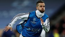 ПСЖ изкушава Пянич с двойна заплата и дългосрочен договор