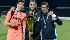 45-годишният Георги Петков ще пази още за Славия