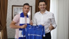 Роси го реши, хвърля Белмонт като титуляр срещу Черно море