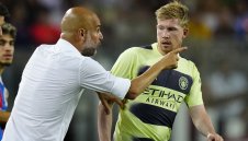 Де Бройне слага Джерард в малкия си джоб