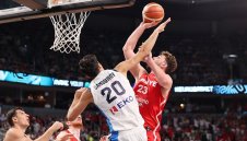 Лекция! Турция размаза Янис и компания и гледа към златото на Евробаскет