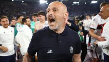 Милан посяга към треньора на Болоня