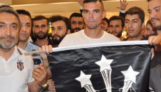 Официално: Легенда на Реал се даде на турците от Бешикташ + ВИДЕО и СНИМКИ