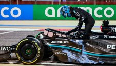 Китаец изненада Макс в Бахрейн, проблеми за Мерцедес