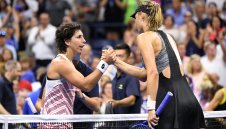 Суарес-Наваро си подари победа над Шарапова на US Open