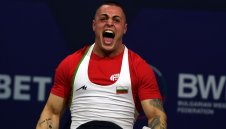 Феномен и в новата категория! Насар е европейски шампион с два световни рекорда!