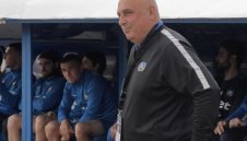 Треньор на Левски поема Етър