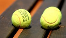 Край на груповото обучение по тенис заради коронавируса