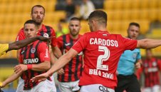 Локомотив закопа Ботев в дербито на опашкарите