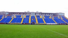 Пребитият служител на Левски още е с опасност за живота