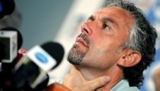 Донадони обвини съдията
