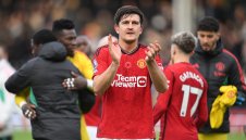 НПО размаха пръст към физиотерапевтите на Юнайтед заради Магуайър